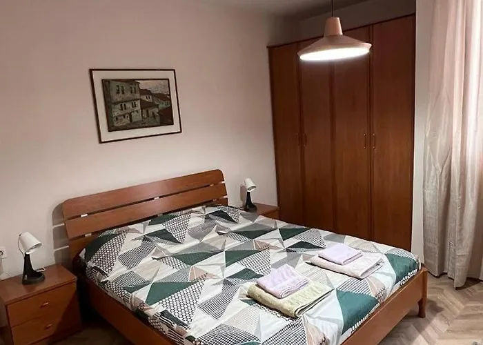 Parliament Free Parking