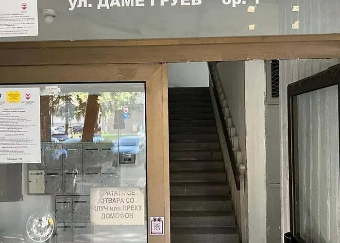 Parliament Free Parking * Szkopje