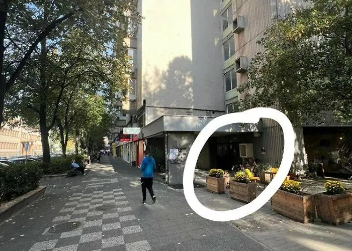 Parliament Free Parking *